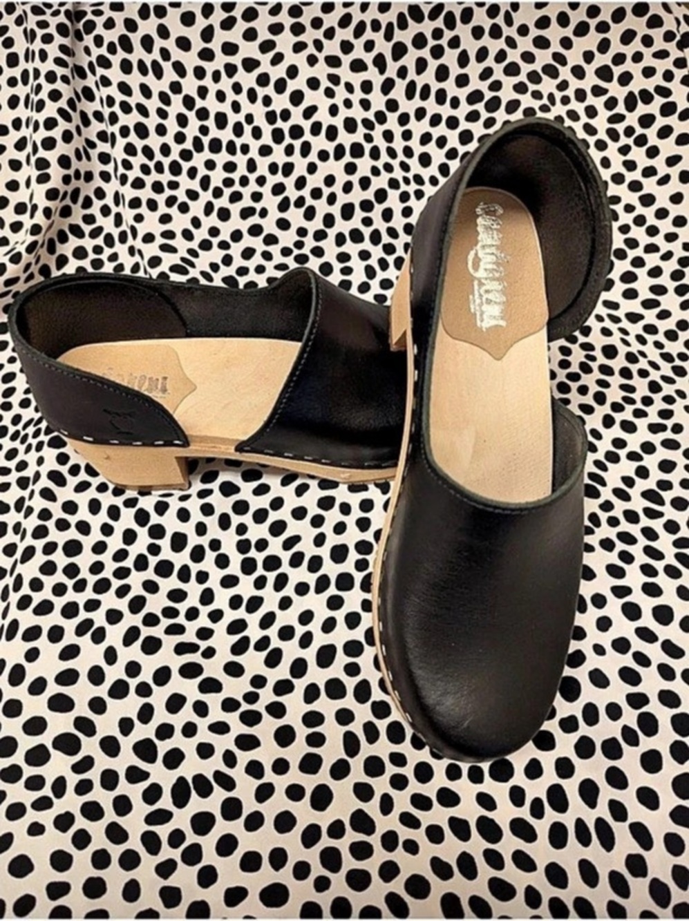 Women's Sandgrens Clog Black Leather with Wood Base